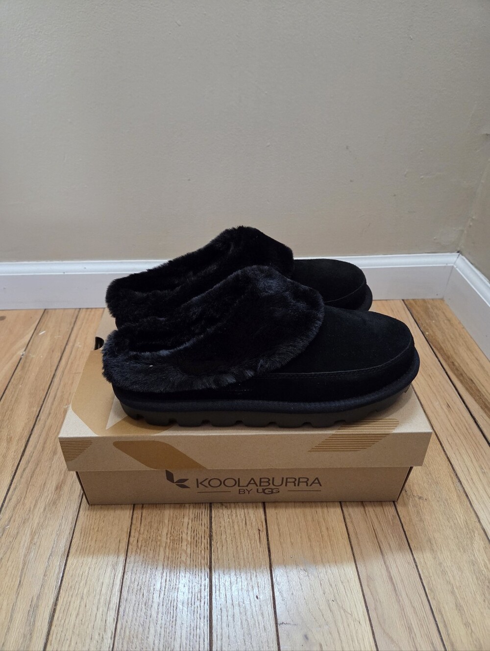 NIB Koolaburra by UGG - W Tizzey - Black Fuzzy - Women's Sz 10